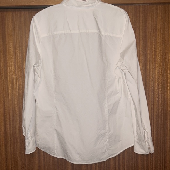 Maybe worn once, GAP tailored white button up shirt with tiny hole on right cuff - Picture 5 of 11
